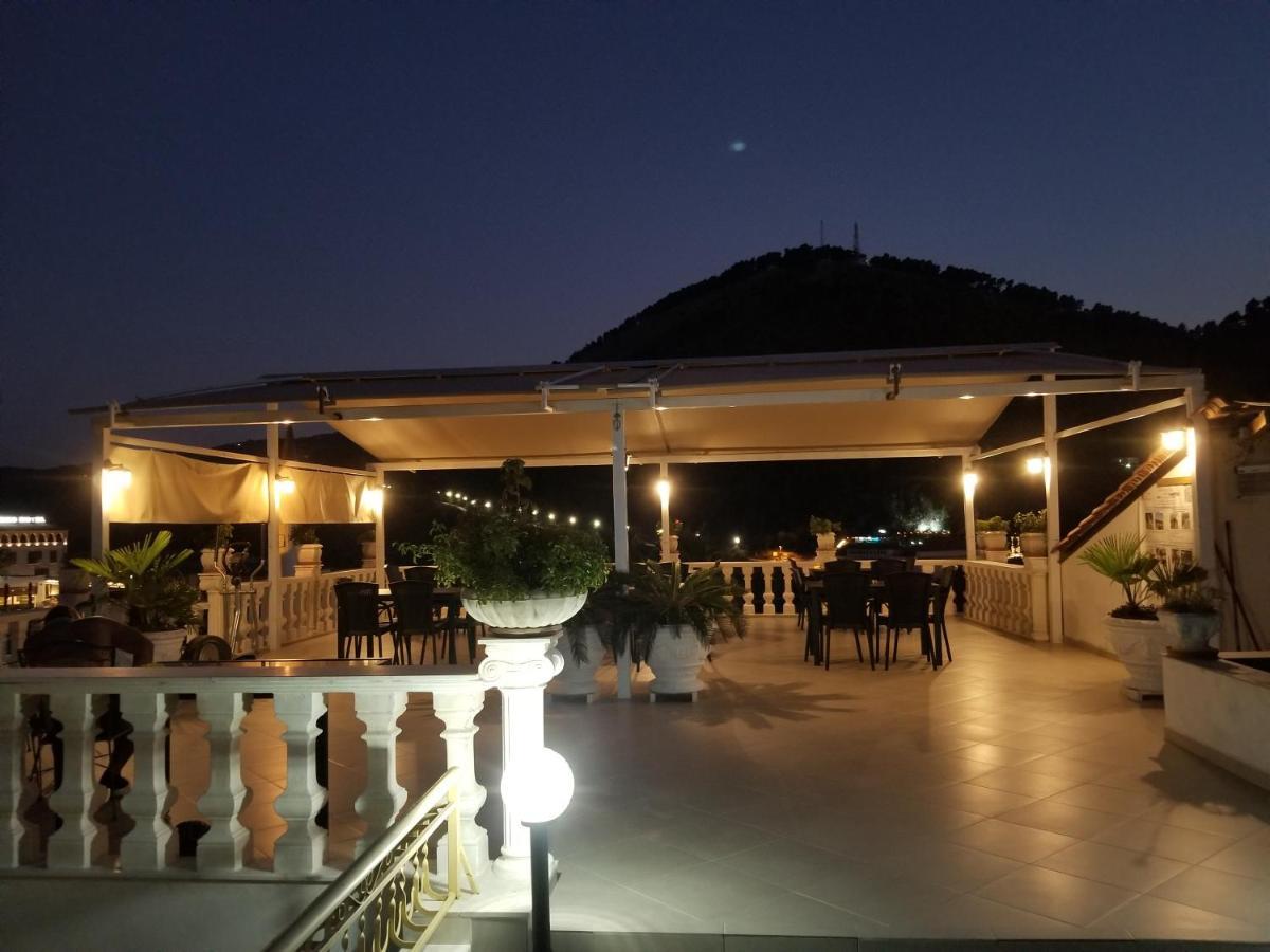Villa Arben Elezi Berat Exteriér fotografie